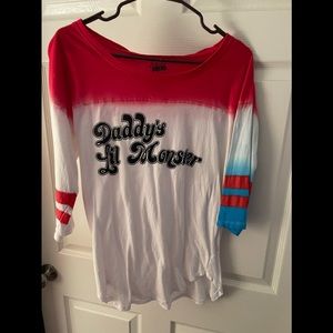 This is a 4 piece Harley Quinn set